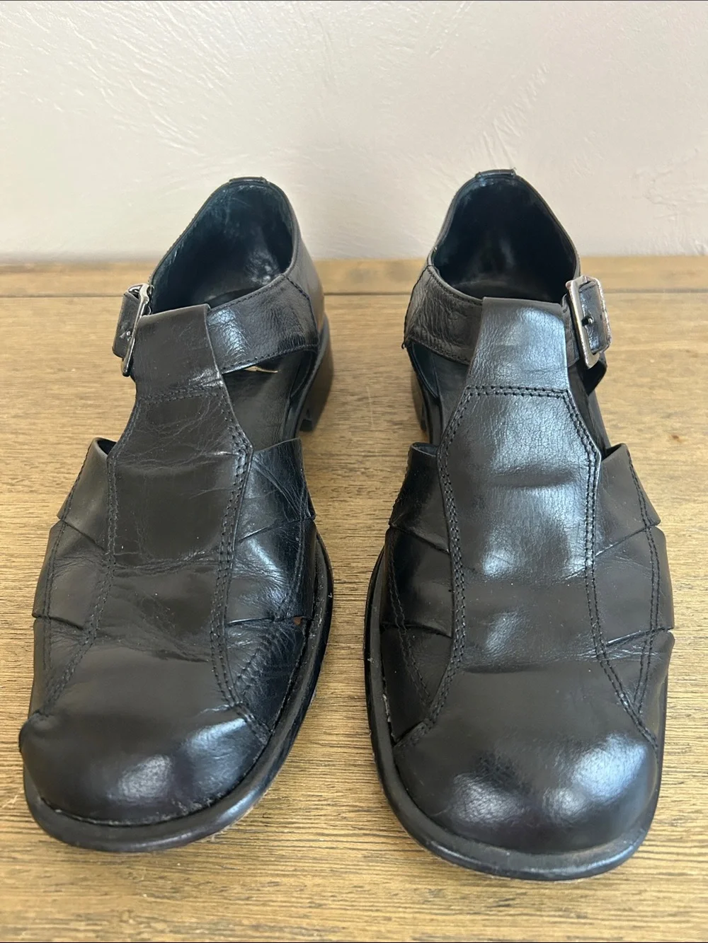 Heyraud Men's Black Handmade Leather Fisherman Sandal. Made in Italy. Size EU 40